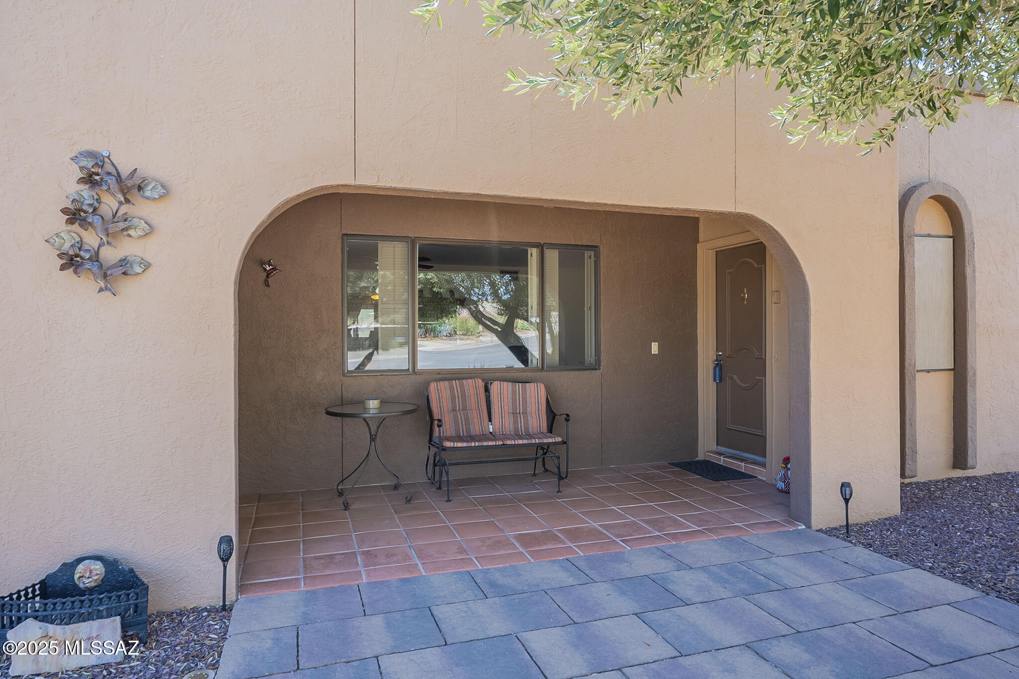 1310 N La Canoa – photo