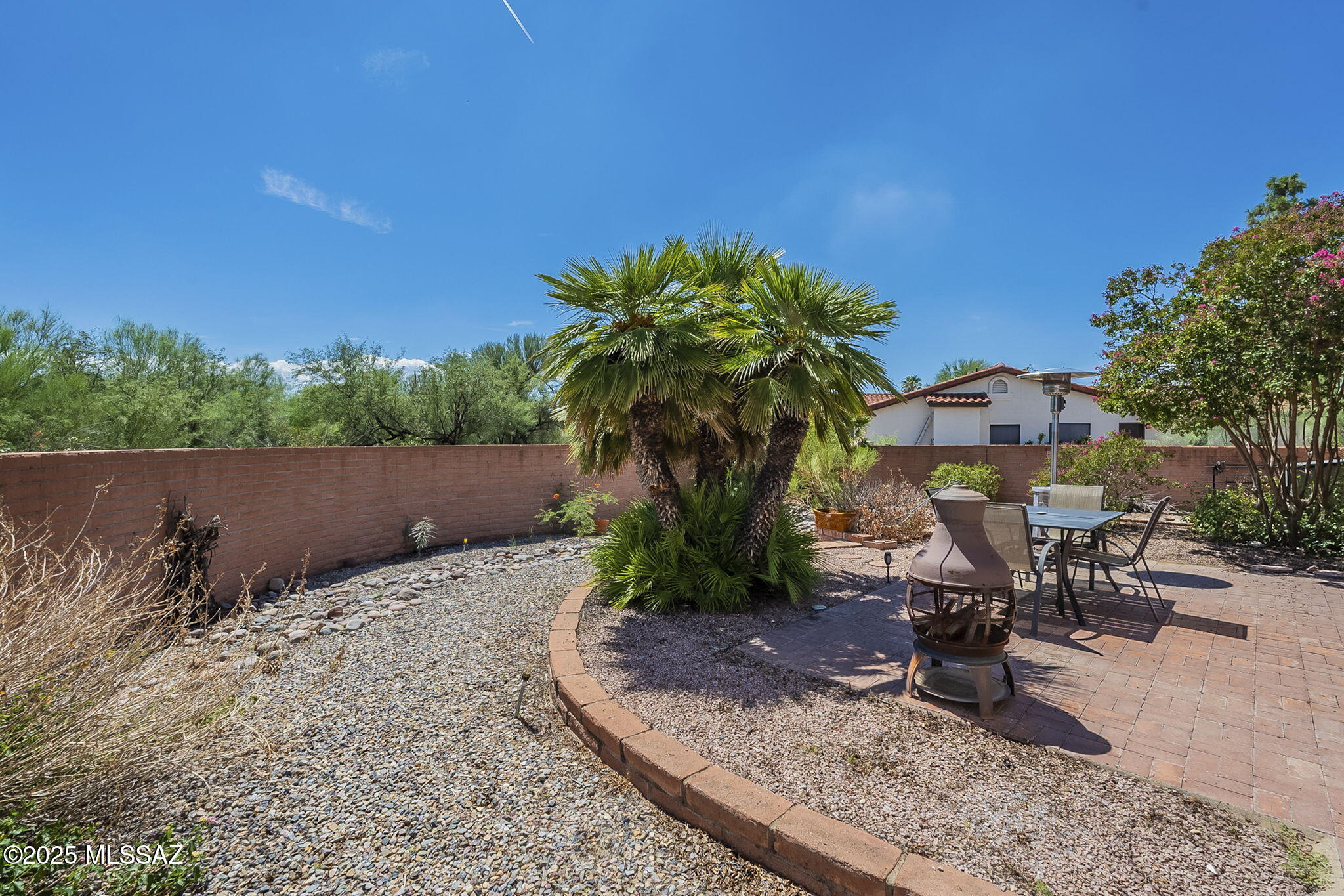 1310 N La Canoa – photo