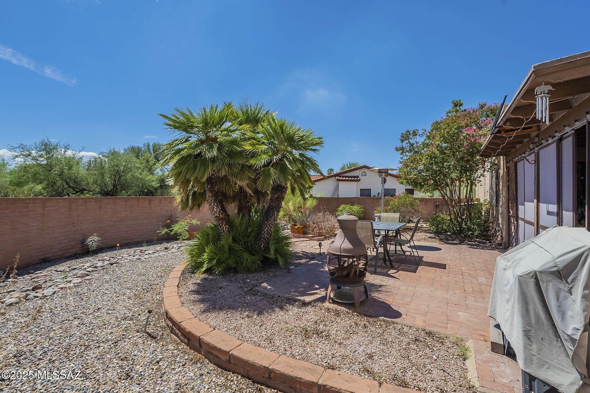 1310 N La Canoa – photo