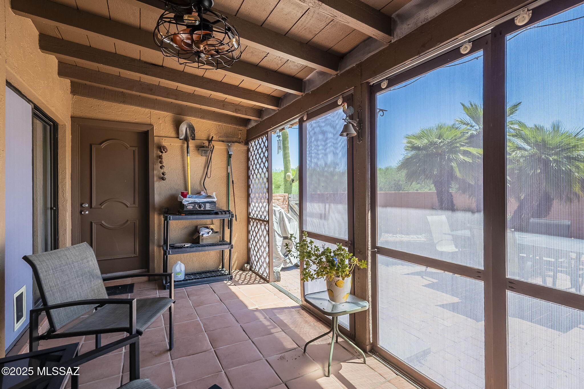 1310 N La Canoa – photo