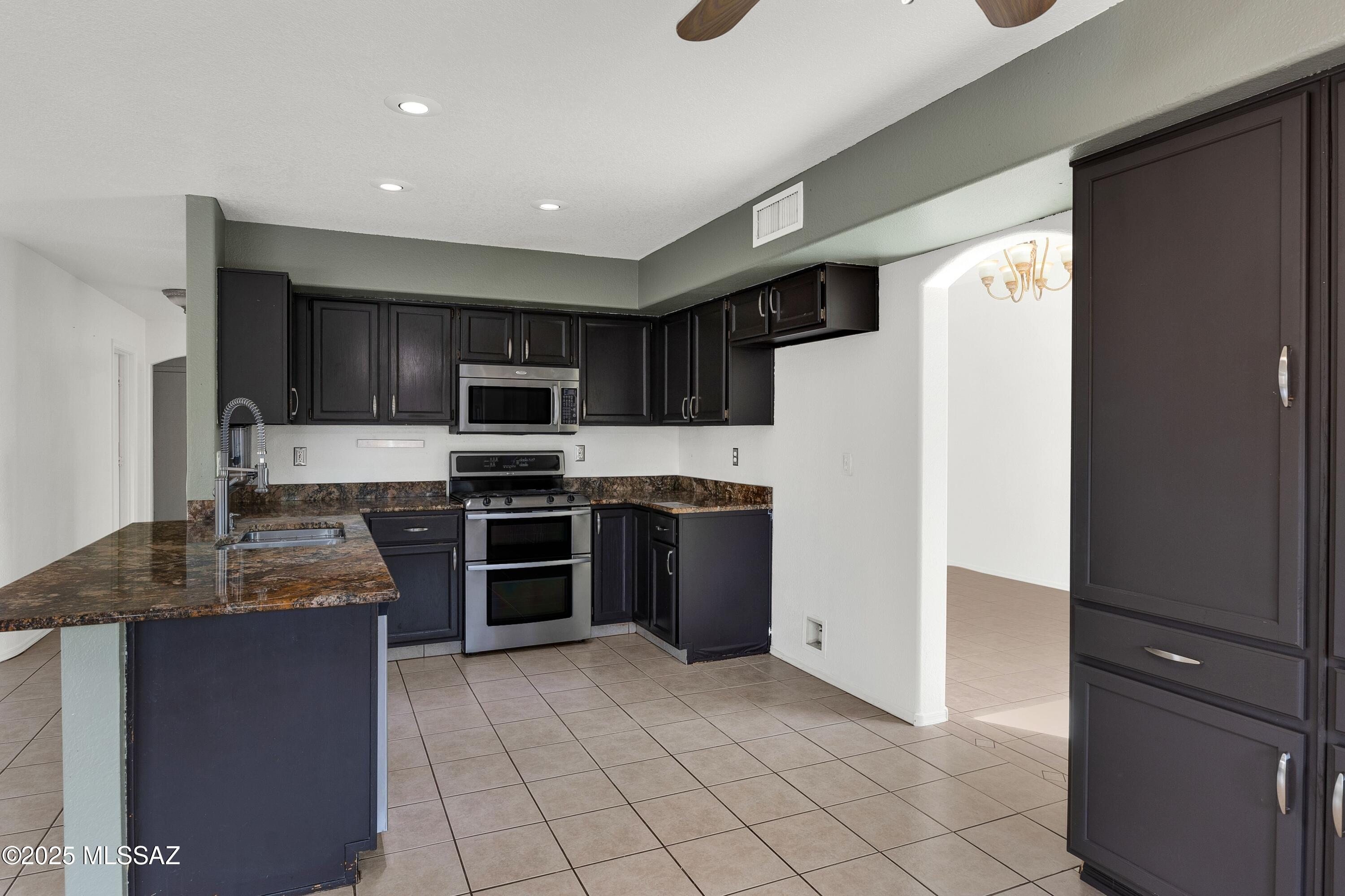 10080 E English Woods – photo