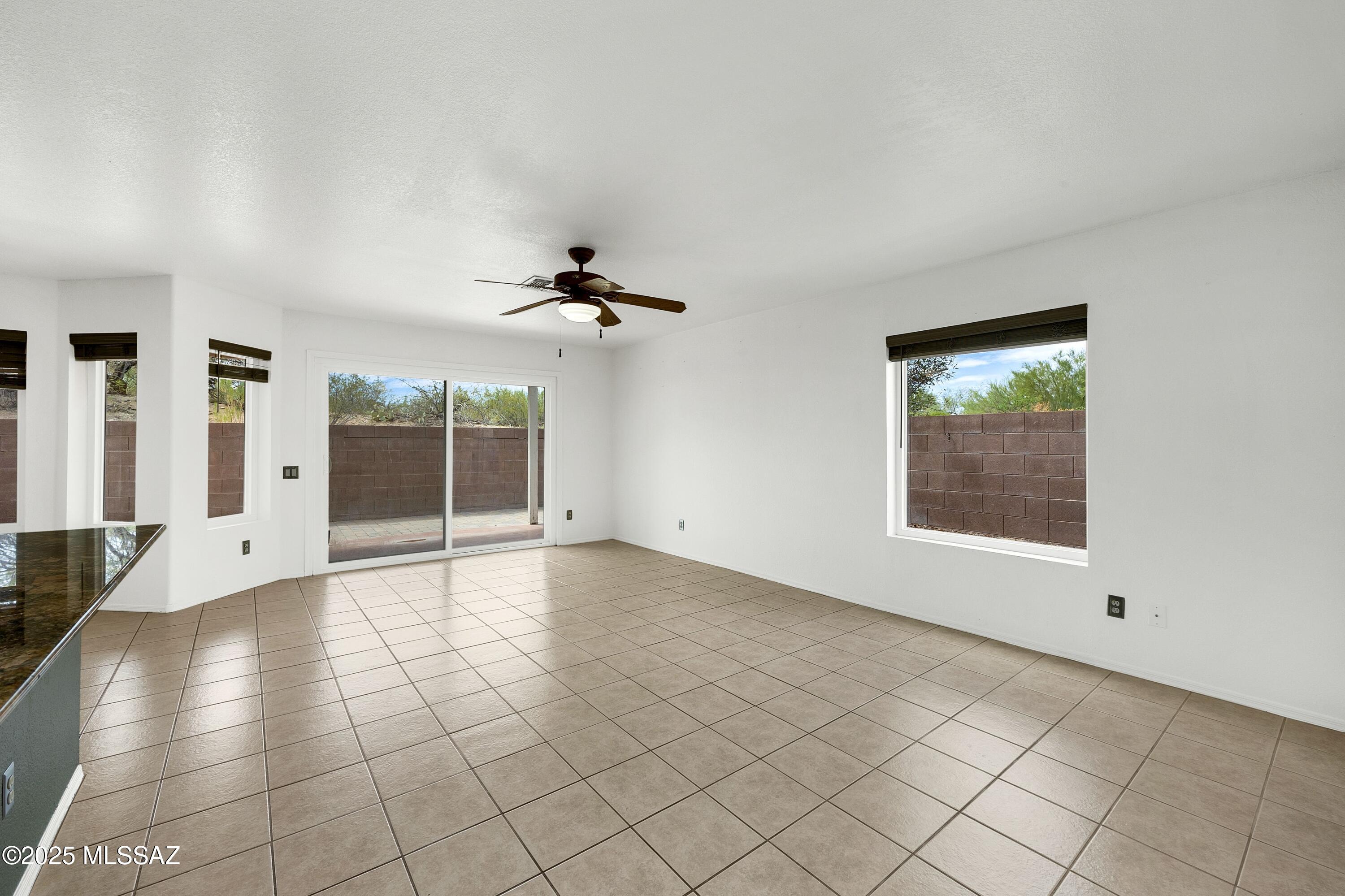 10080 E English Woods – photo