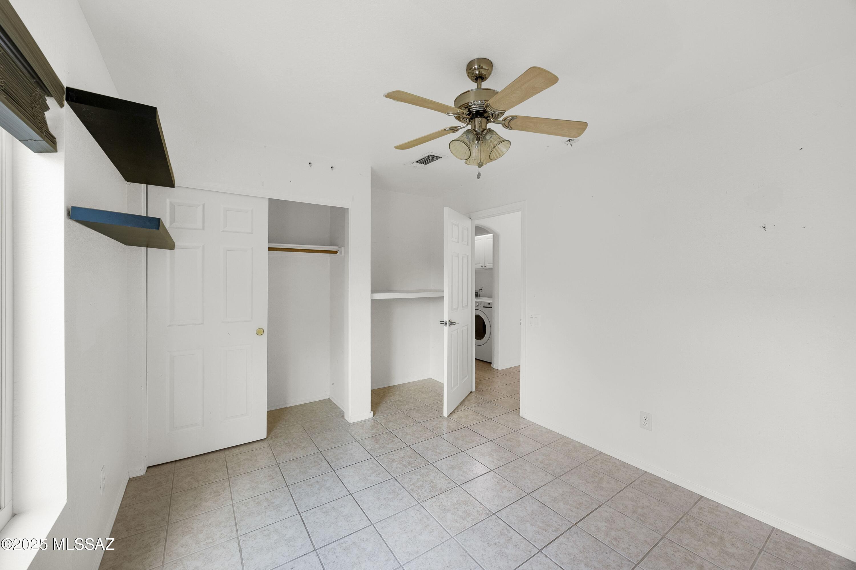 10080 E English Woods – photo