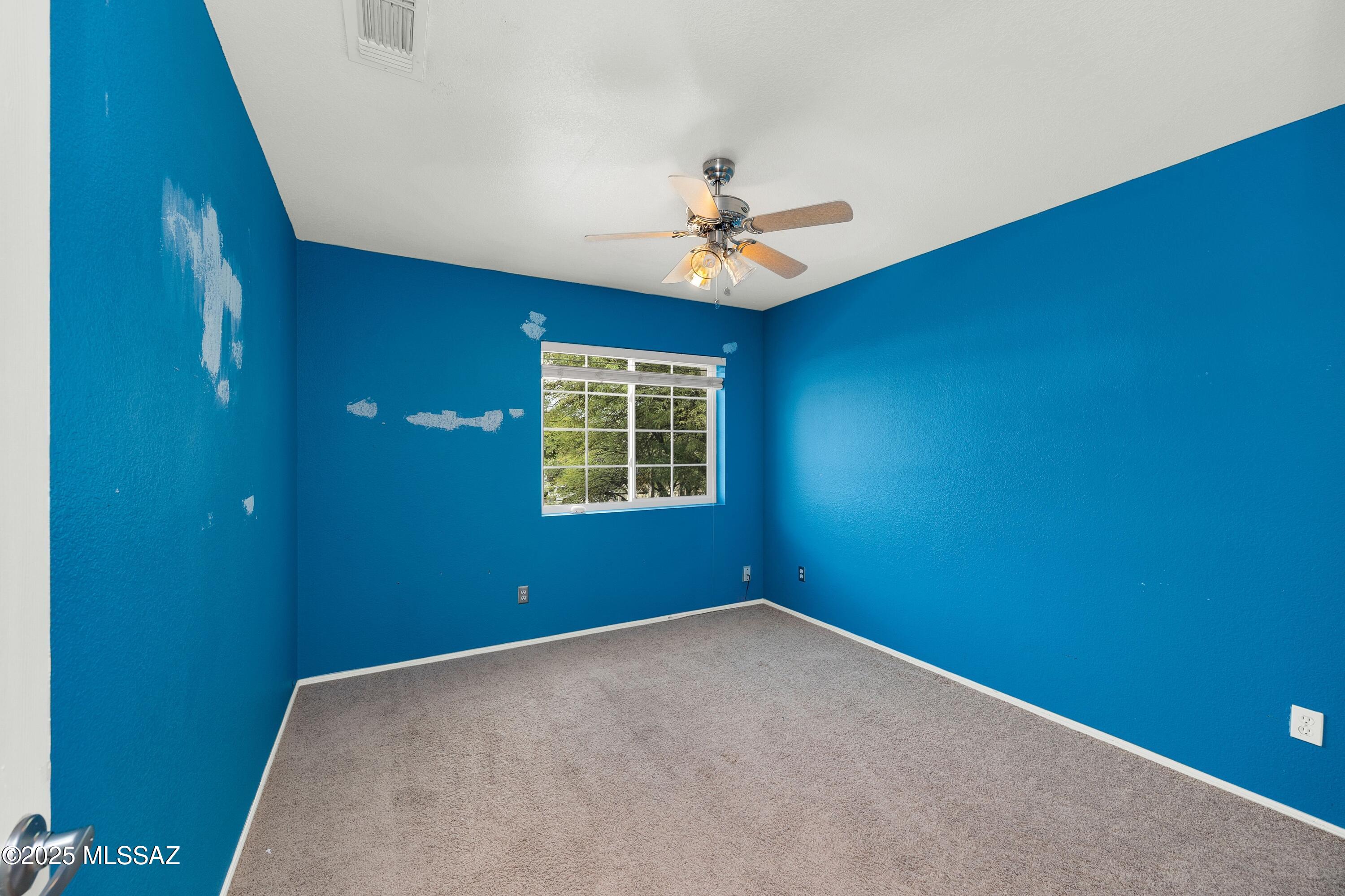 10080 E English Woods – photo