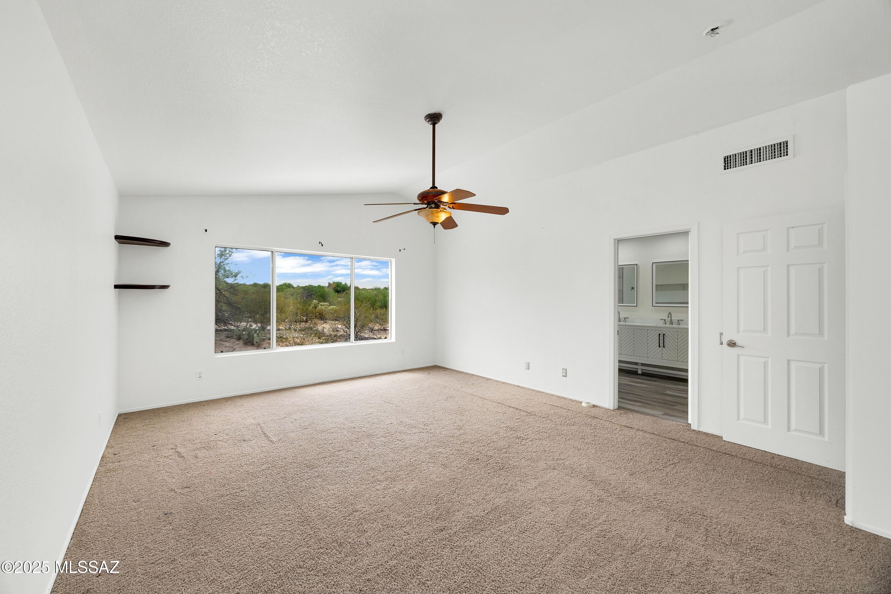 10080 E English Woods – photo