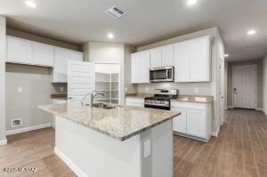 1155 S Nedra