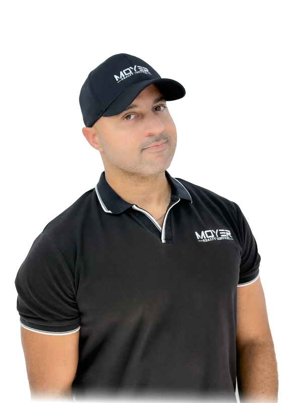James Moyer Tucson Realtor in Moyer Realty Services polo and hat
